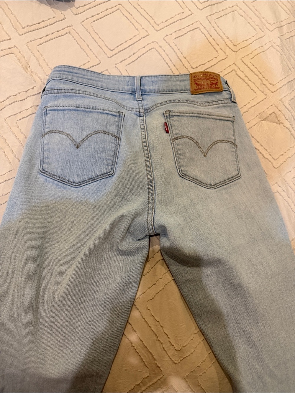 Levi's Women's Pale Blue skinny 711 Jeans